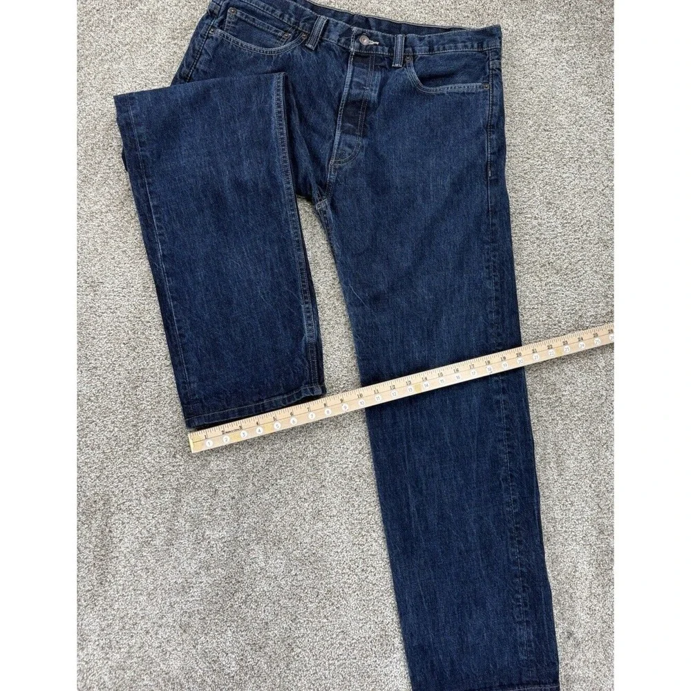 Levis 562 Jeans Mens 36x32 Blue Loose Taper Button Fly Cotton (Actual Fit 37x30)